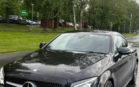Mercedes-Benz C-Класс, 2016 год, 2 100 000 рублей, 1 фотография