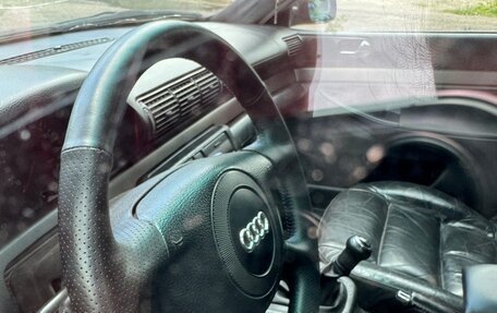 Audi A4, 1998 год, 230 000 рублей, 2 фотография