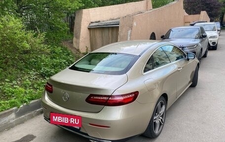 Mercedes-Benz E-Класс, 2018 год, 3 350 000 рублей, 4 фотография