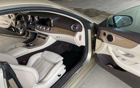 Mercedes-Benz E-Класс, 2018 год, 3 350 000 рублей, 8 фотография
