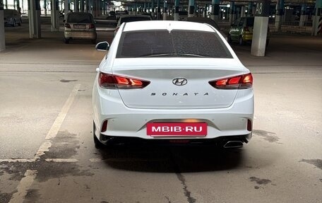 Hyundai Sonata VII, 2019 год, 2 100 000 рублей, 2 фотография