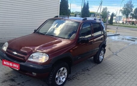 Chevrolet Niva I рестайлинг, 2004 год, 250 000 рублей, 3 фотография