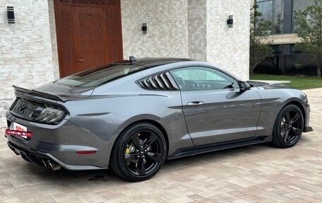 Ford Mustang VI рестайлинг, 2021 год, 4 500 000 рублей, 17 фотография