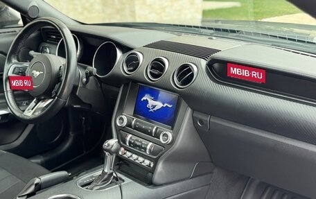 Ford Mustang VI рестайлинг, 2021 год, 4 500 000 рублей, 28 фотография