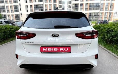 KIA cee'd III, 2018 год, 13 560 000 рублей, 3 фотография
