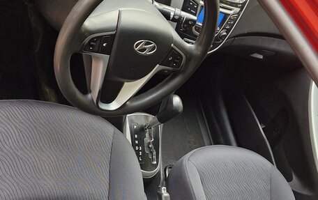 Hyundai Solaris II рестайлинг, 2011 год, 570 000 рублей, 5 фотография