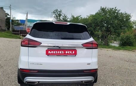 Geely Atlas, 2022 год, 1 830 000 рублей, 6 фотография