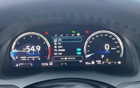 Toyota Camry, 2023 год, 5 500 000 рублей, 22 фотография