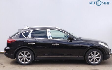 Infiniti QX50 I рестайлинг, 2015 год, 2 050 000 рублей, 4 фотография