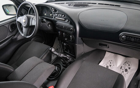 Chevrolet Niva I рестайлинг, 2016 год, 839 000 рублей, 13 фотография