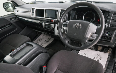 Toyota HiAce H200, 2014 год, 2 949 000 рублей, 9 фотография