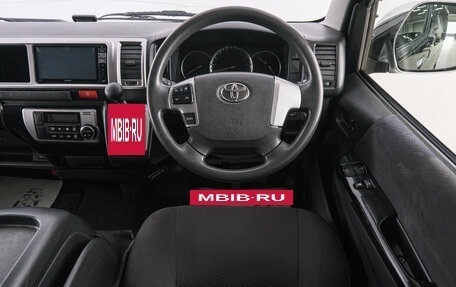 Toyota HiAce H200, 2014 год, 2 949 000 рублей, 15 фотография