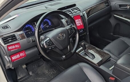 Toyota Camry, 2016 год, 2 300 000 рублей, 14 фотография