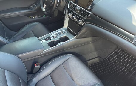 Honda Accord IX рестайлинг, 2018 год, 2 500 000 рублей, 10 фотография