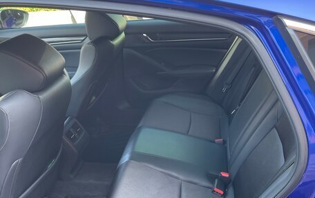 Honda Accord IX рестайлинг, 2018 год, 2 500 000 рублей, 13 фотография