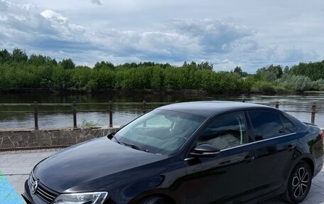 Volkswagen Jetta VI, 2013 год, 895 000 рублей, 1 фотография
