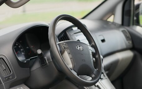 Hyundai Grand Starex Grand Starex I рестайлинг 2, 2014 год, 2 000 000 рублей, 6 фотография