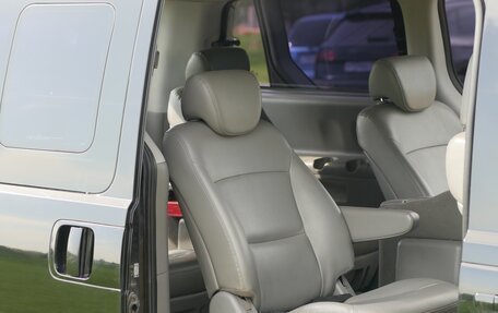 Hyundai Grand Starex Grand Starex I рестайлинг 2, 2014 год, 2 000 000 рублей, 8 фотография