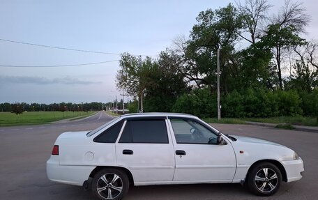 Daewoo Nexia I рестайлинг, 2010 год, 170 000 рублей, 3 фотография