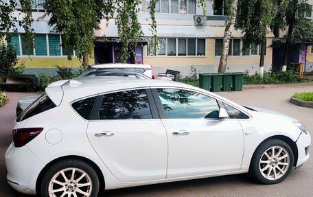 Opel Astra J, 2013 год, 730 000 рублей, 7 фотография