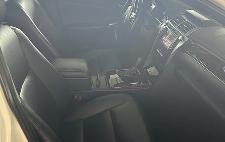 Toyota Camry, 2016 год, 2 050 000 рублей, 8 фотография