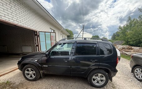 Chevrolet Niva I рестайлинг, 2015 год, 650 000 рублей, 3 фотография