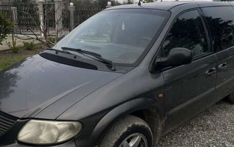Chrysler Voyager IV, 2003 год, 450 000 рублей, 2 фотография