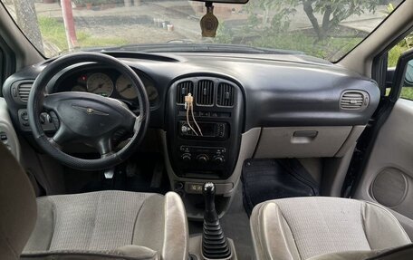 Chrysler Voyager IV, 2003 год, 450 000 рублей, 6 фотография