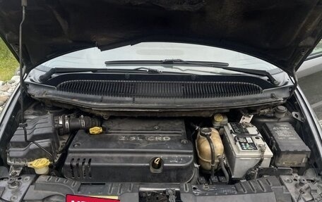Chrysler Voyager IV, 2003 год, 450 000 рублей, 4 фотография