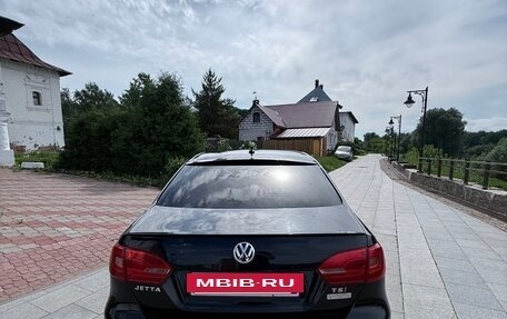 Volkswagen Jetta VI, 2013 год, 895 000 рублей, 4 фотография