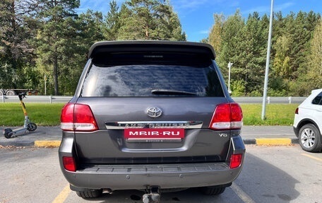 Toyota Land Cruiser 200, 2010 год, 3 290 000 рублей, 7 фотография