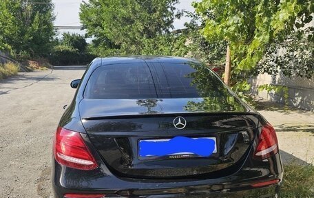 Mercedes-Benz E-Класс, 2019 год, 2 500 000 рублей, 5 фотография