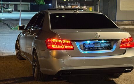 Mercedes-Benz E-Класс, 2011 год, 1 500 000 рублей, 9 фотография