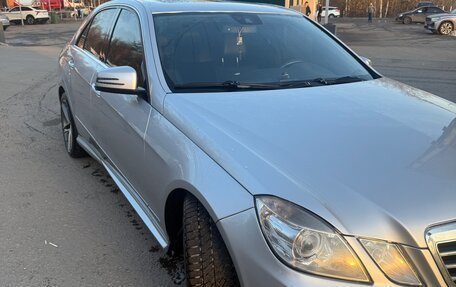 Mercedes-Benz E-Класс, 2011 год, 1 500 000 рублей, 5 фотография