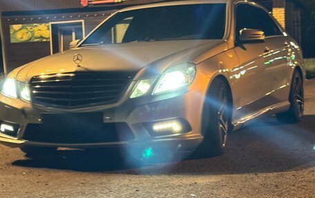 Mercedes-Benz E-Класс, 2011 год, 1 500 000 рублей, 2 фотография