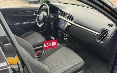 KIA Rio IV, 2018 год, 1 200 000 рублей, 4 фотография
