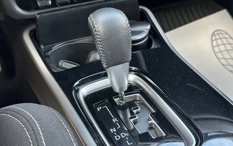 Mitsubishi Outlander III рестайлинг 3, 2019 год, 2 450 000 рублей, 4 фотография