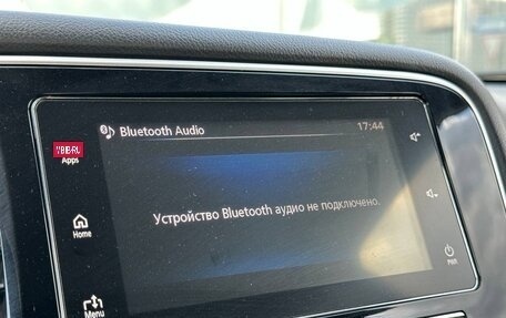 Mitsubishi Outlander III рестайлинг 3, 2019 год, 2 450 000 рублей, 13 фотография