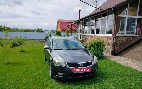 KIA cee'd I рестайлинг, 2010 год, 800 000 рублей, 2 фотография
