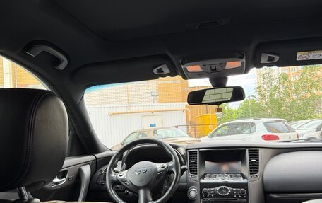 Infiniti QX70, 2014 год, 2 150 000 рублей, 10 фотография