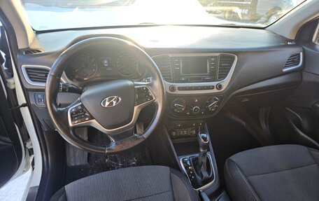 Hyundai Solaris II рестайлинг, 2019 год, 1 100 000 рублей, 16 фотография