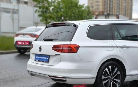 Volkswagen Passat B8 рестайлинг, 2018 год, 2 275 000 рублей, 7 фотография