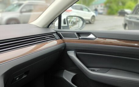 Volkswagen Passat B8 рестайлинг, 2018 год, 2 275 000 рублей, 21 фотография