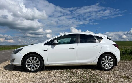 Opel Astra J, 2011 год, 700 000 рублей, 4 фотография