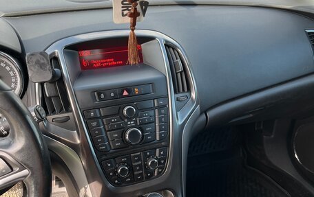 Opel Astra J, 2011 год, 700 000 рублей, 12 фотография