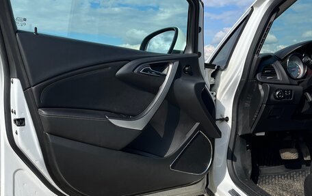Opel Astra J, 2011 год, 700 000 рублей, 15 фотография