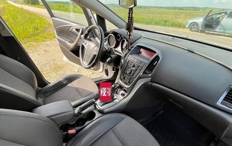 Opel Astra J, 2011 год, 700 000 рублей, 20 фотография
