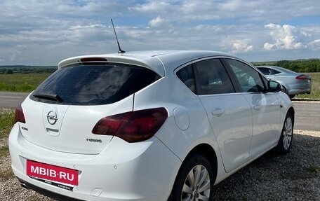 Opel Astra J, 2011 год, 700 000 рублей, 7 фотография