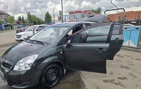 Toyota Corolla Verso I, 2008 год, 899 000 рублей, 2 фотография