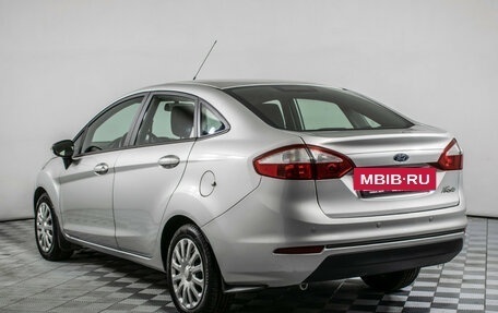 Ford Fiesta, 2015 год, 945 000 рублей, 8 фотография
